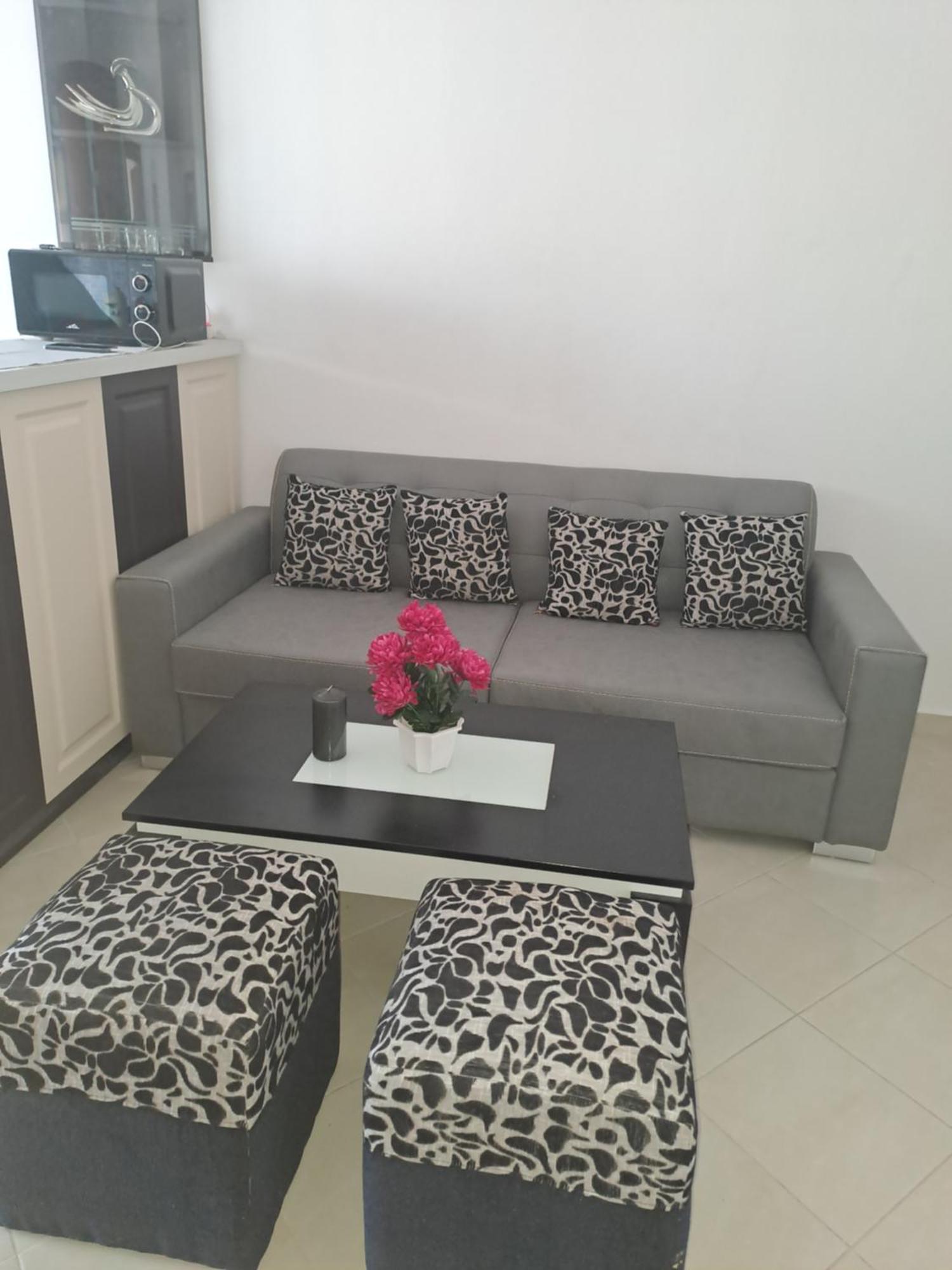 Apartment Luky Albania
